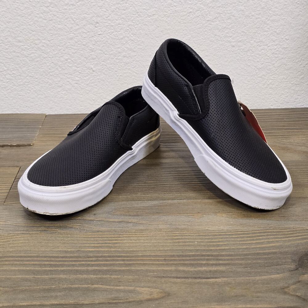 VANS - Classic Slip-On (Leather) Black - Size M4/W5.5
